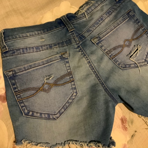 Distressed Denim Shorts | Mudd - Picture 7 of 9